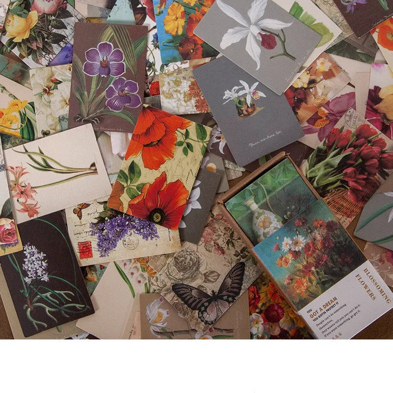 100 retro small book double-sided notes in vintage colours including forest movie and antique paper