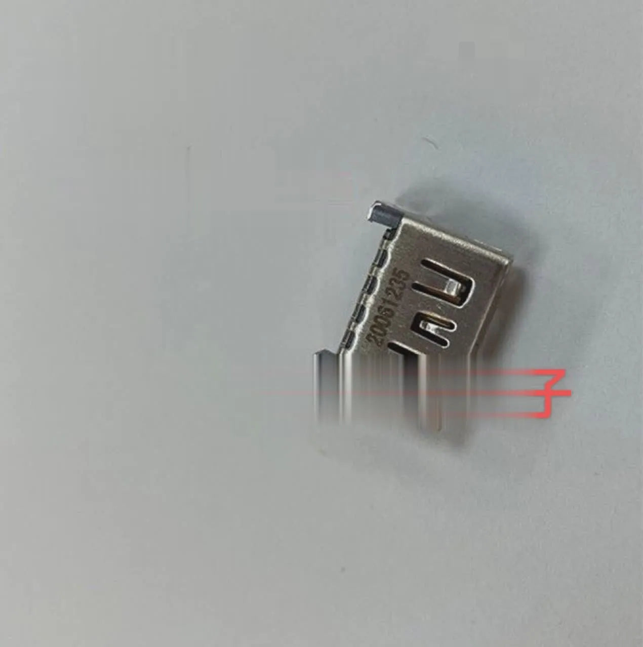 Silver HDMI host interface socket for game machine accessories with metal construction