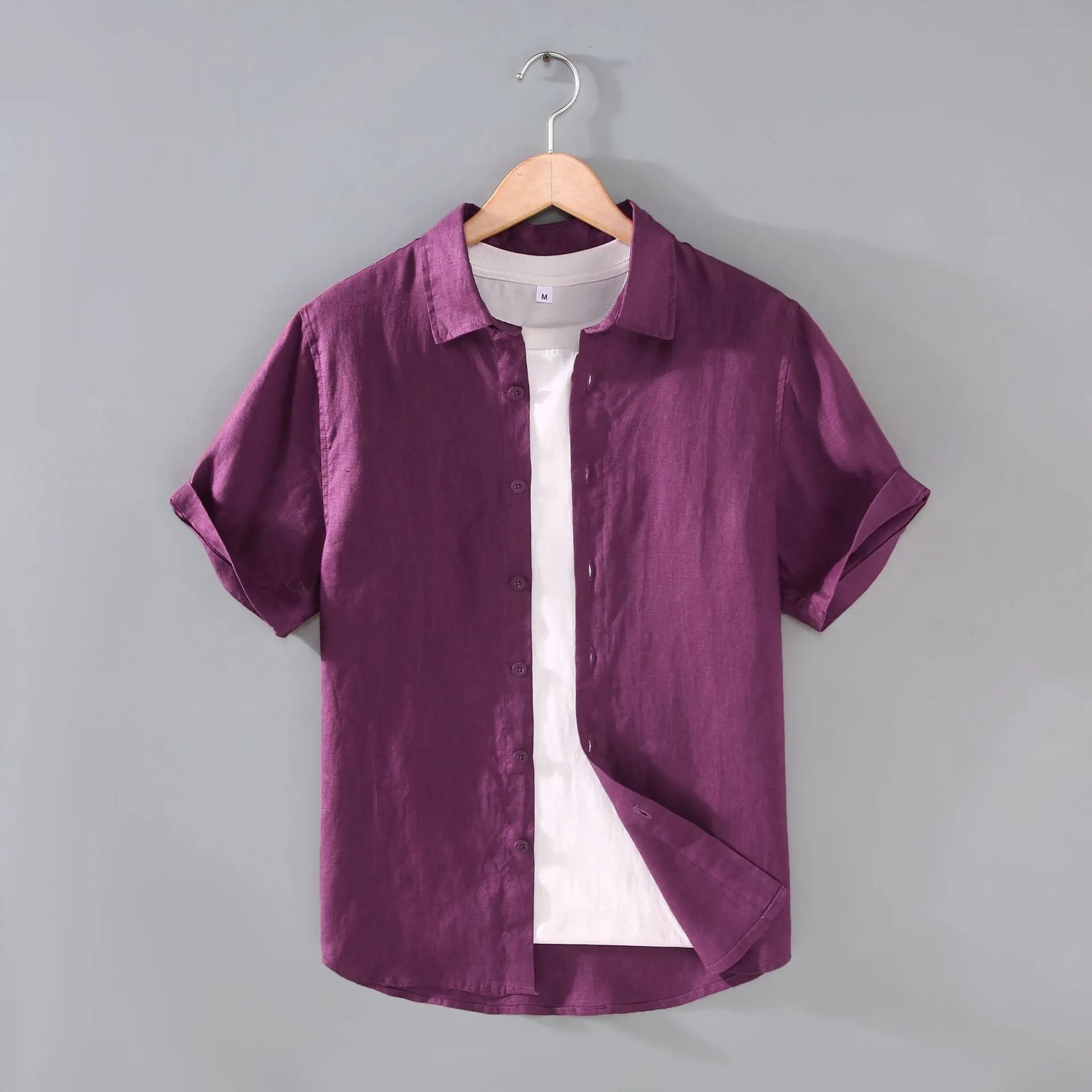 Men's linen short-sleeved shirt in cardigan style showing colour options