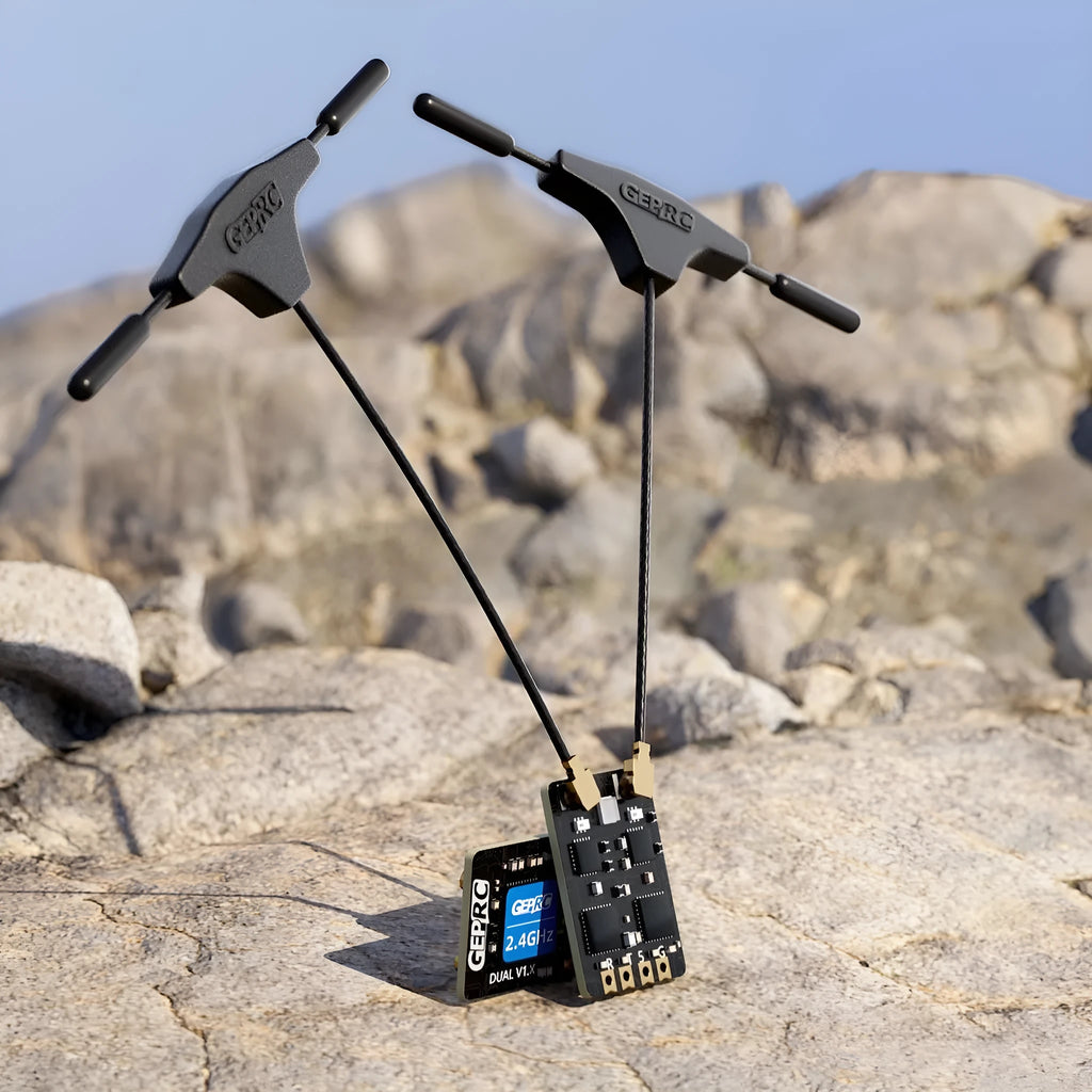 ELRS DUAL 24g Diversity Receiver with dual IPEX1 antenna connectors and RGB LED on a white background