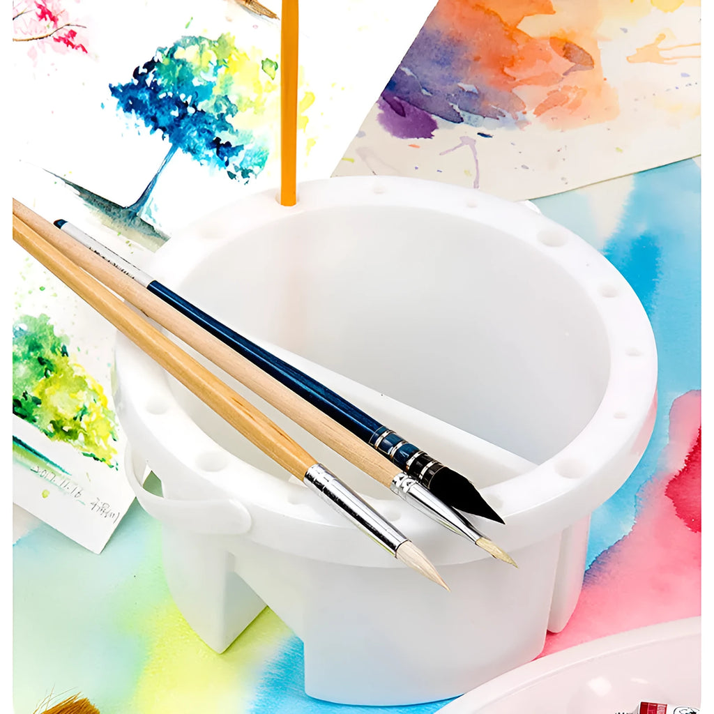 White plastic brush holder for painting with 16.5cm diameter and 9cm height dimensions