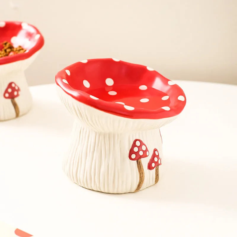 Creative mushroom-shaped tall pet bowl for cats and dogs as slow food or water bowl