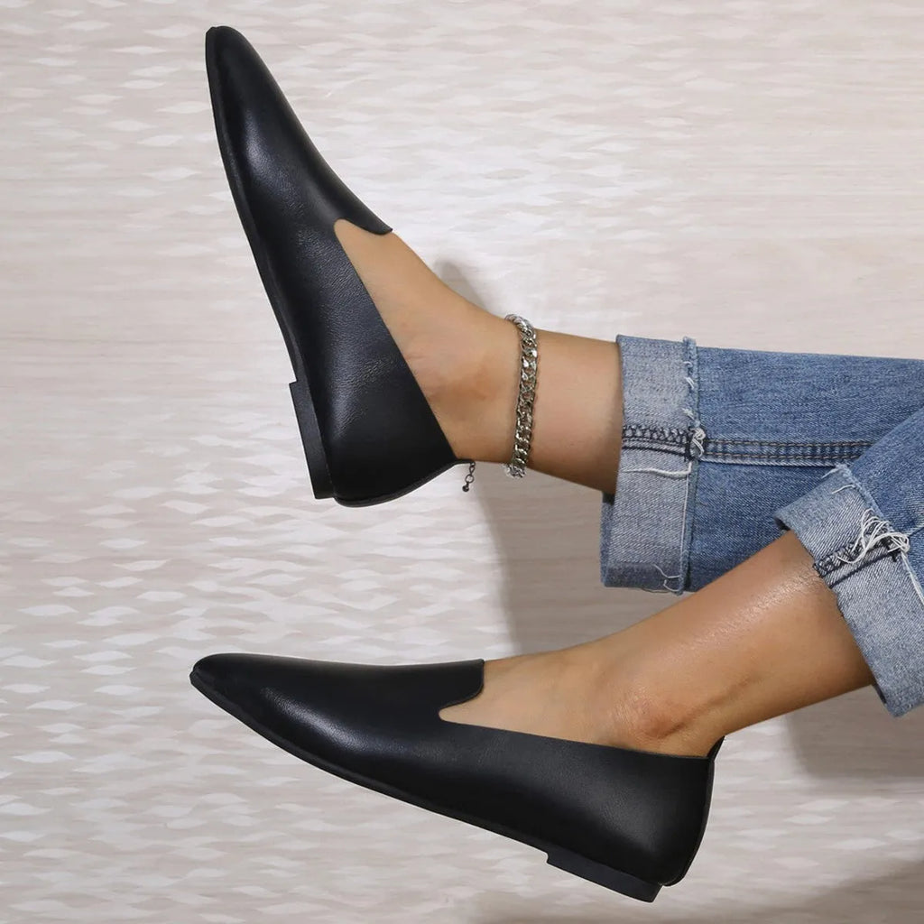 Leather flat bottom pumps for women low heel pointed toe black white