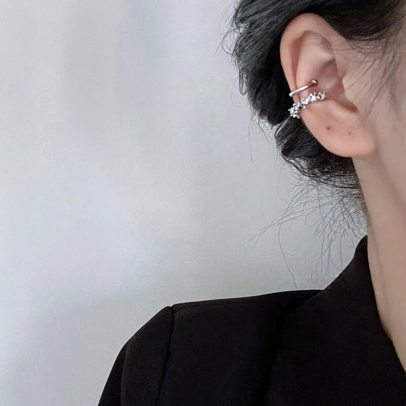 Geometric irregular earrings with frosty finish and ear clip fastening in colour B4710