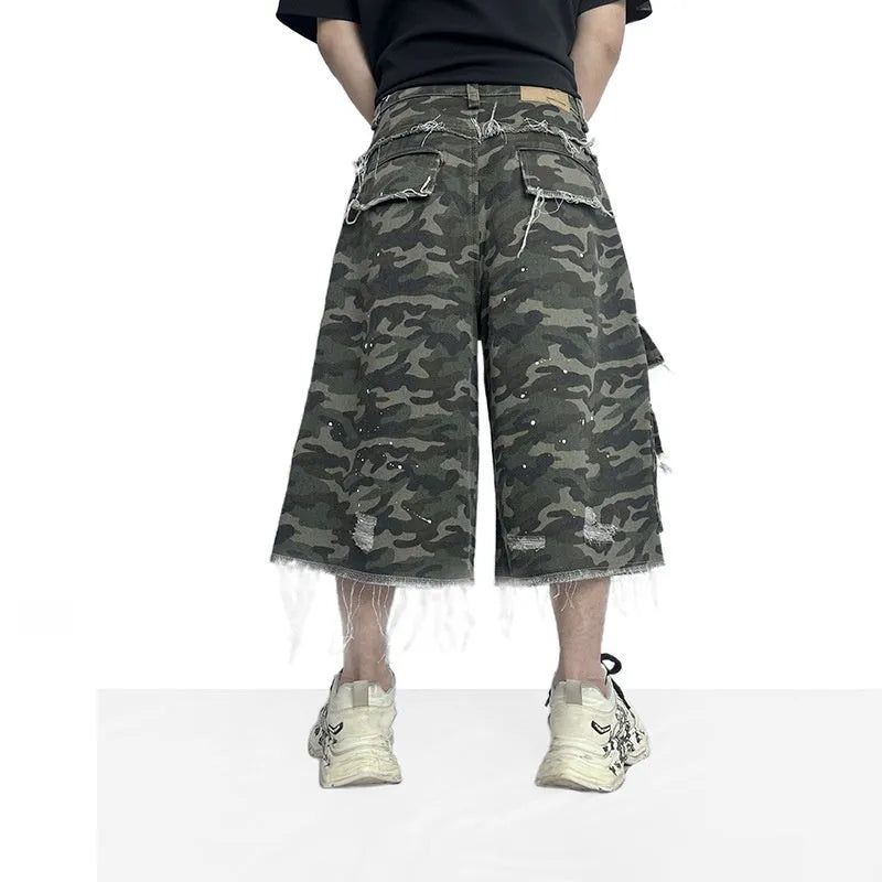 Camouflage casual shorts with wide leg, cotton main fabric, and summer shorts length in sizes S to 2XL