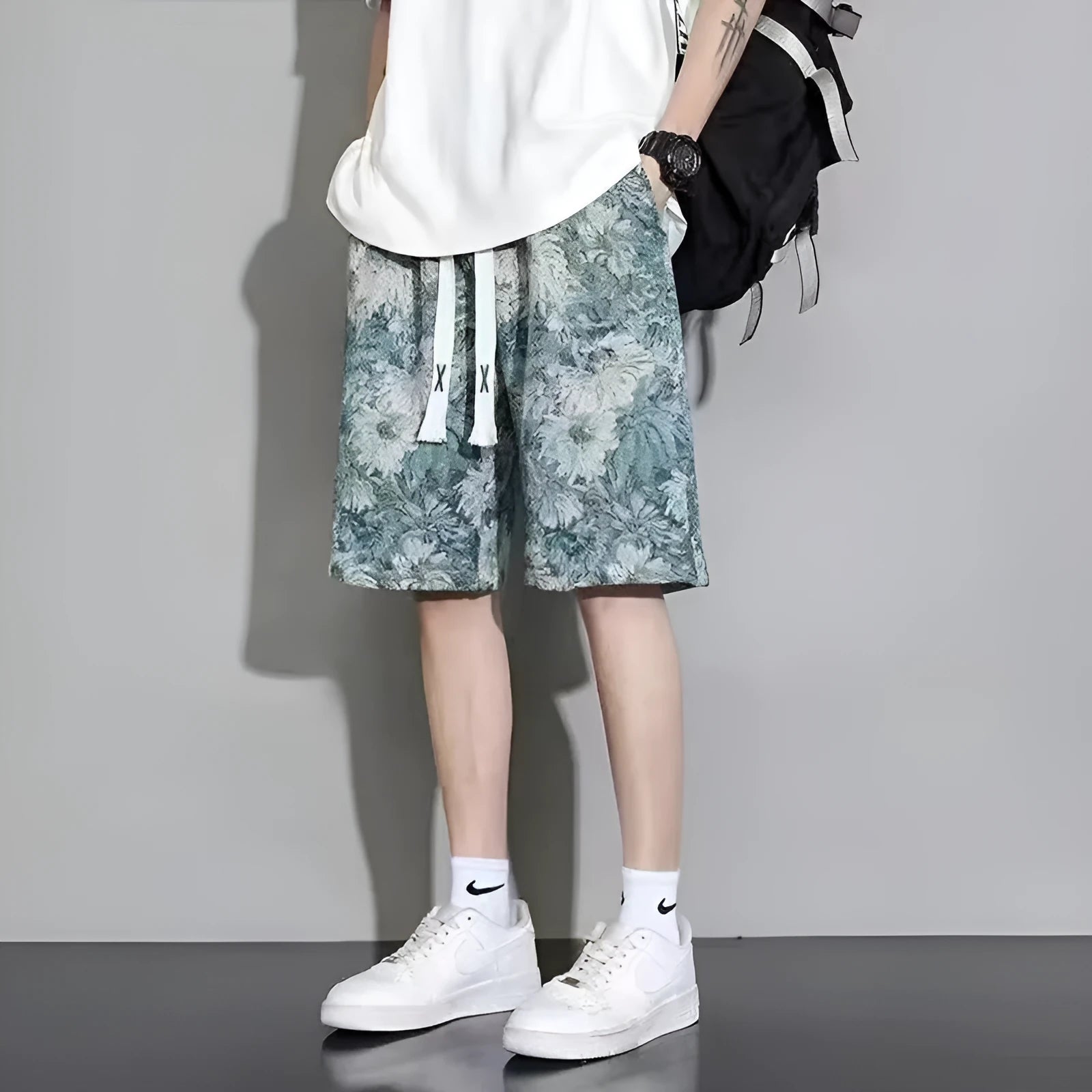 Men's summer fashion trousers in polyester fibre with fifth-pants length cut