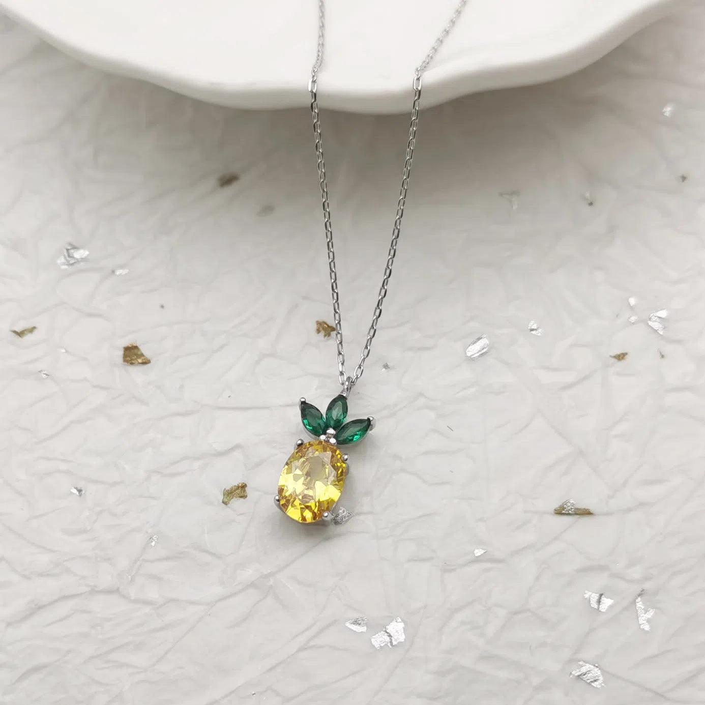 925 silver zircon small pineapple pendant necklace with 45cm carven cross-chain, fruit shaped design for women