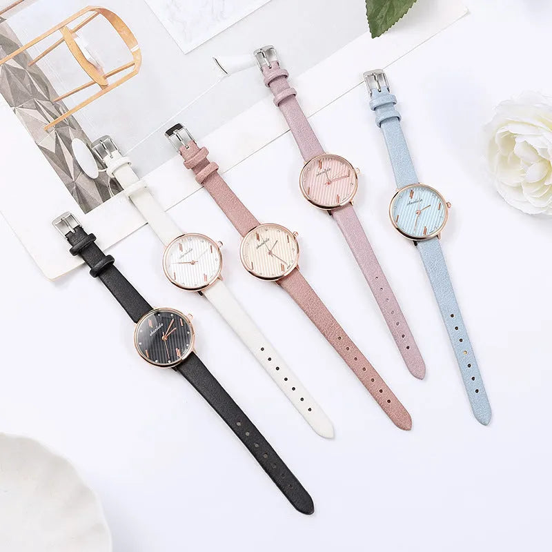 Student watch with round dial, 32mm diameter, pin buckle, available in five colours