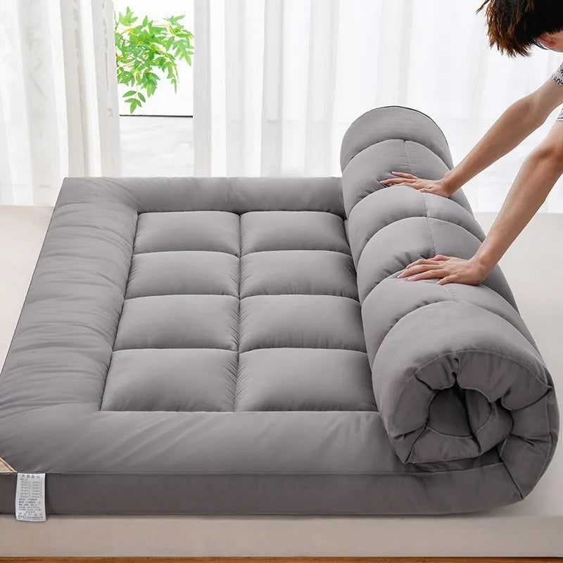 Thickened polyester feather velvet mattress sheet in pure grey, 180x200cm size