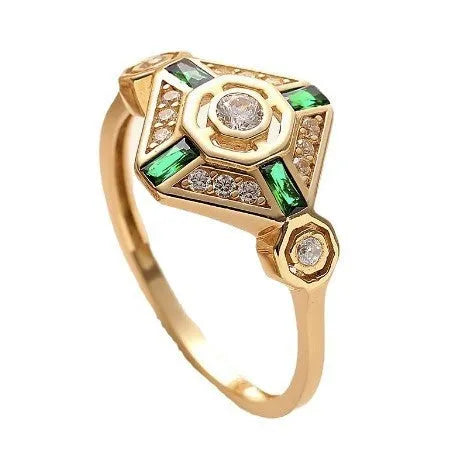 Square-cut emerald green gemstone ring on a finger, showing geometric ins-style design.