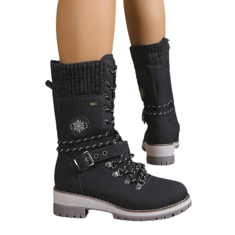 Women's knee-high fur-integrated snow boots with square heel and lace-up closure in black