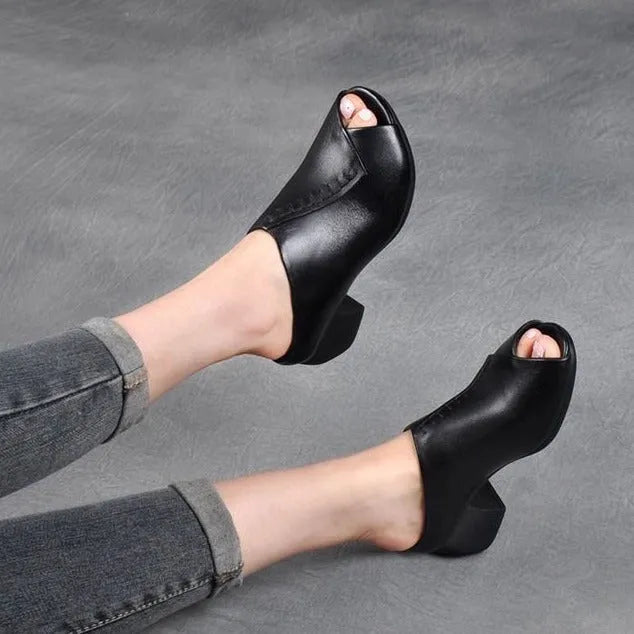 Women's black square heel peep-toe slipper sandals with a fish-mouth opening and rubber sole.
