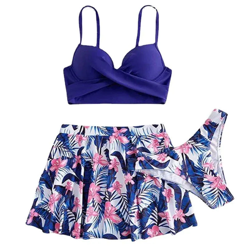 Three-piece women's bikini swimsuit with high-waist bottoms in polyester fabric