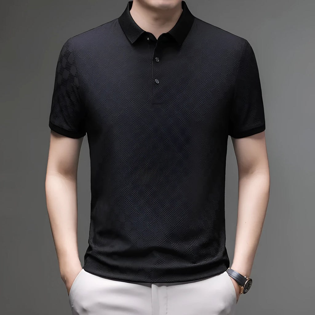Rhombus thin ice silk short sleeve T-shirt in black with a slit hem design.
