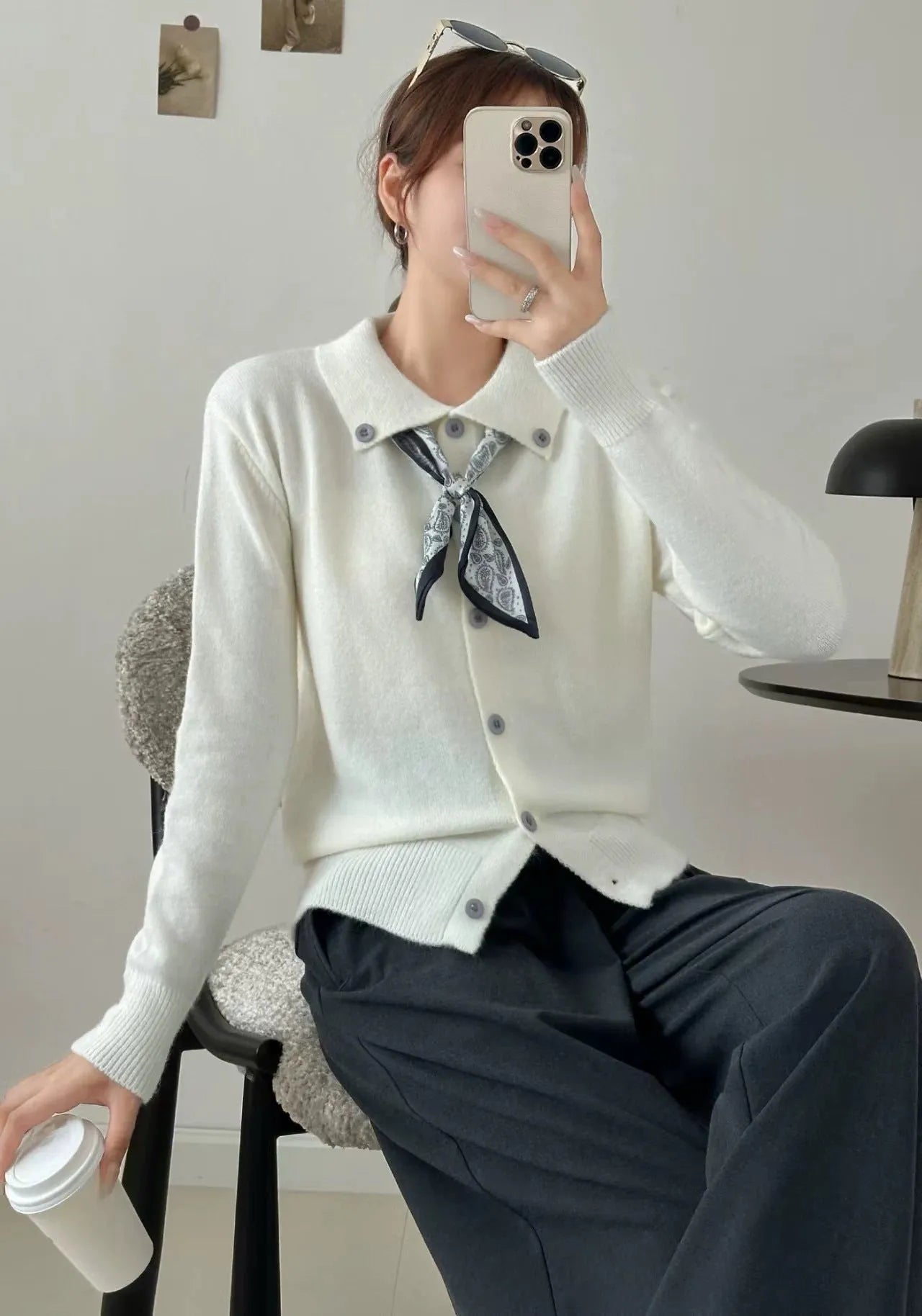 Lapel scarf sweater in cardigan style with long sleeves and splicing details