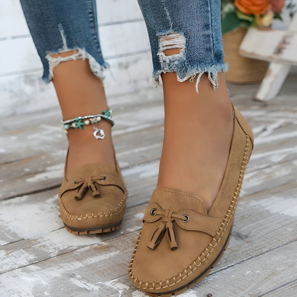 Women's suede casual flat shoes with bow decoration in pink, low heel and round toe design