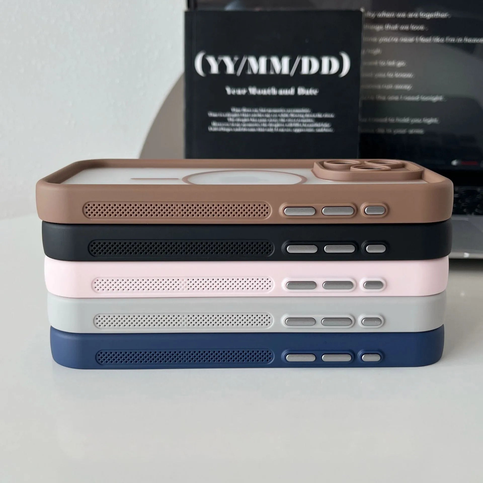 Skin feeling strong magnetic phone case for iPhone, shockproof, anti-fingerprint, black, TPU PC material