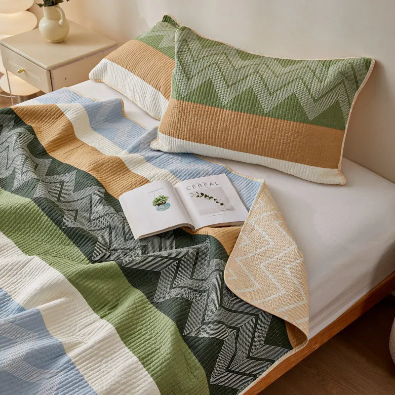 Pure cotton printed bed sheet set in modern simple style with reactive dye patterns