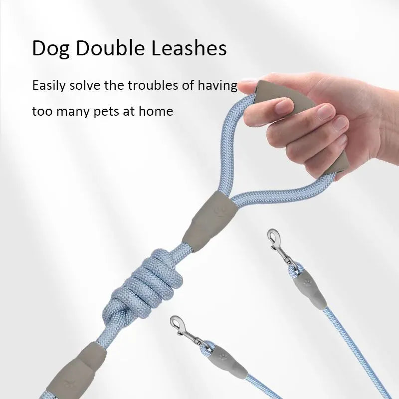 Double dog leash for two dogs with nylon rope and soft foam handle in blue colour
