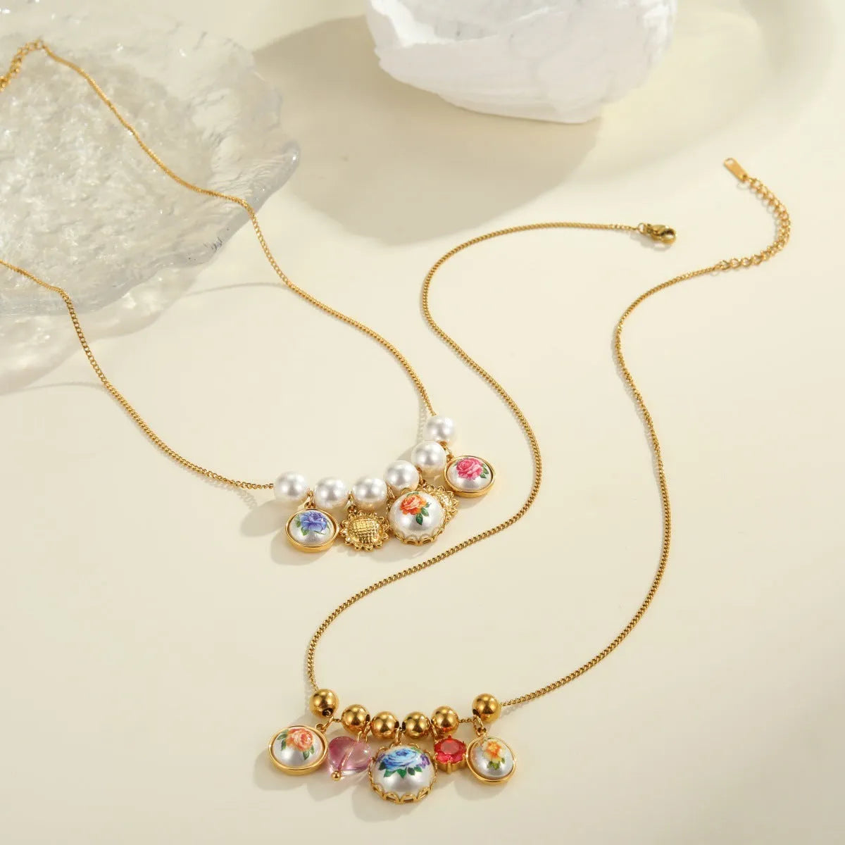 Vintage sunflower flower stainless steel necklace with 18K electroplated finish, two colour variants