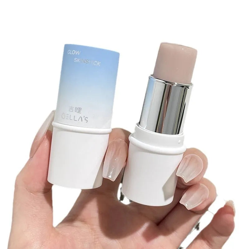 Fake Plain Face Water Light Highlighter compact in natural colour, 6g net content.