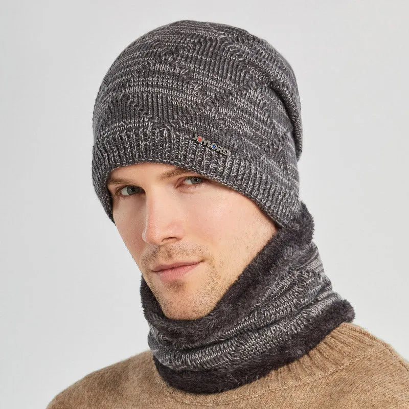 Men's two-piece wool hat and scarf set in black, with 27cm cap depth and 22cm x 20cm neck piece.