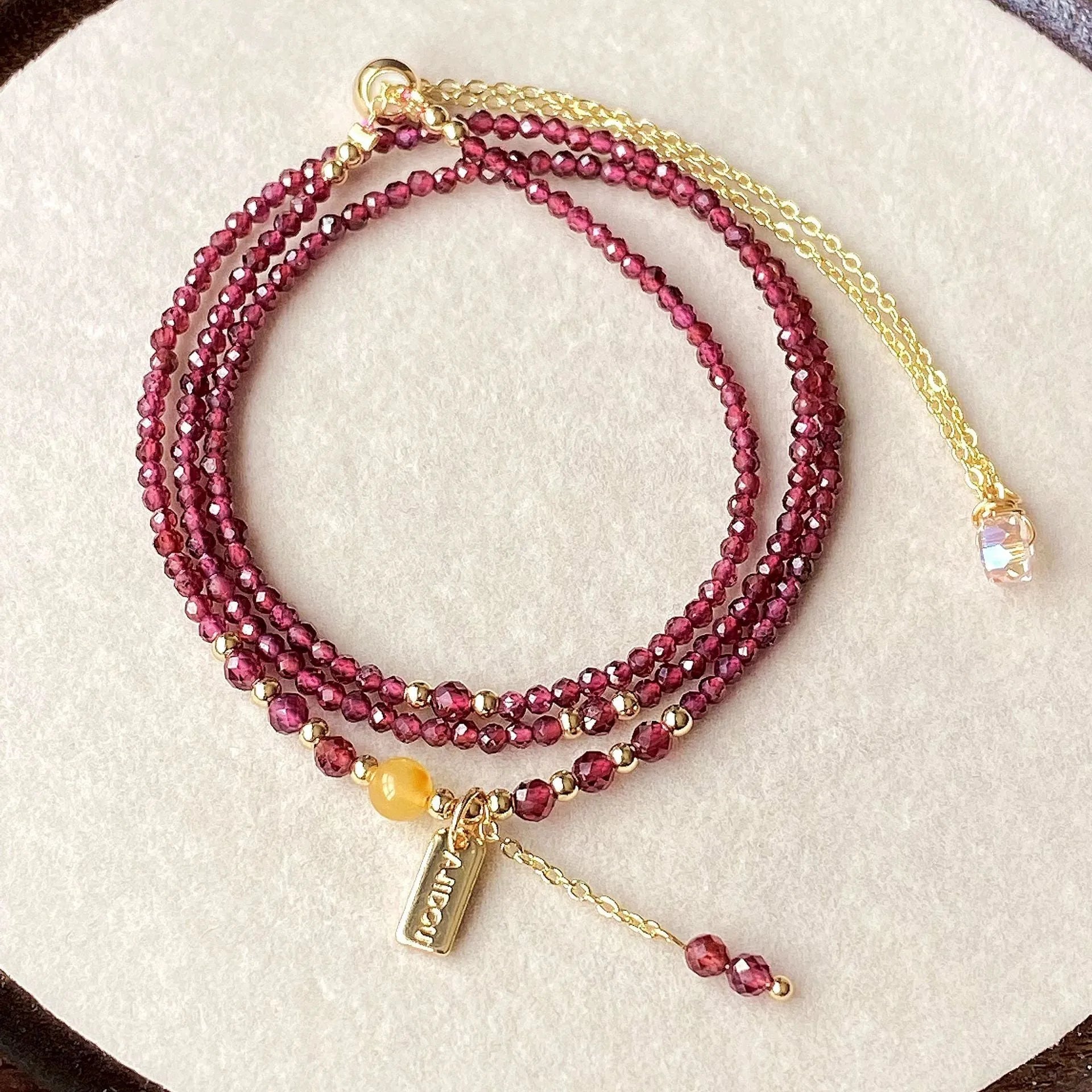 Wine red garnet bracelet necklace set with beeswax cut surface and three circle design