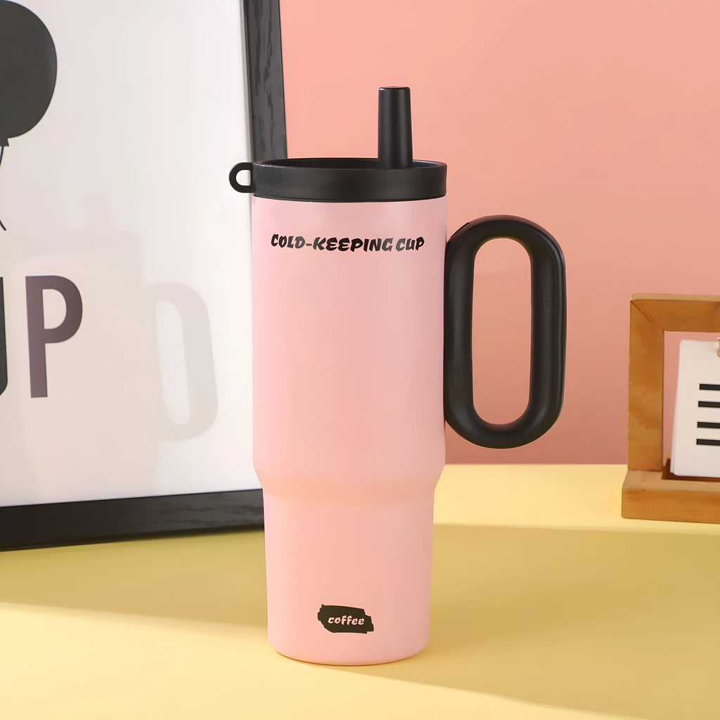 Large capacity straw cup with handle in choice of five colours for portable cold storage and heat preservation