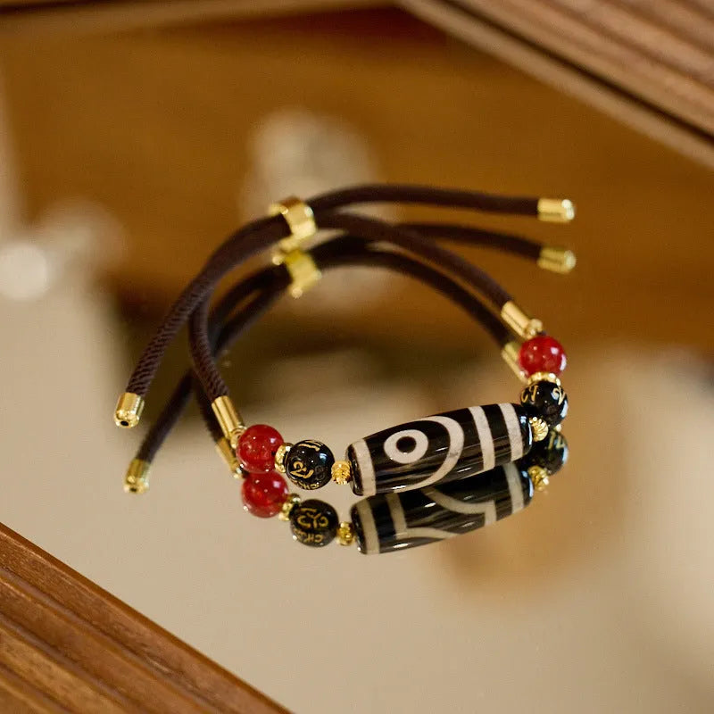 Dzi bead agate bracelet with Tibetan ethnic styling and 8mm geometry beads