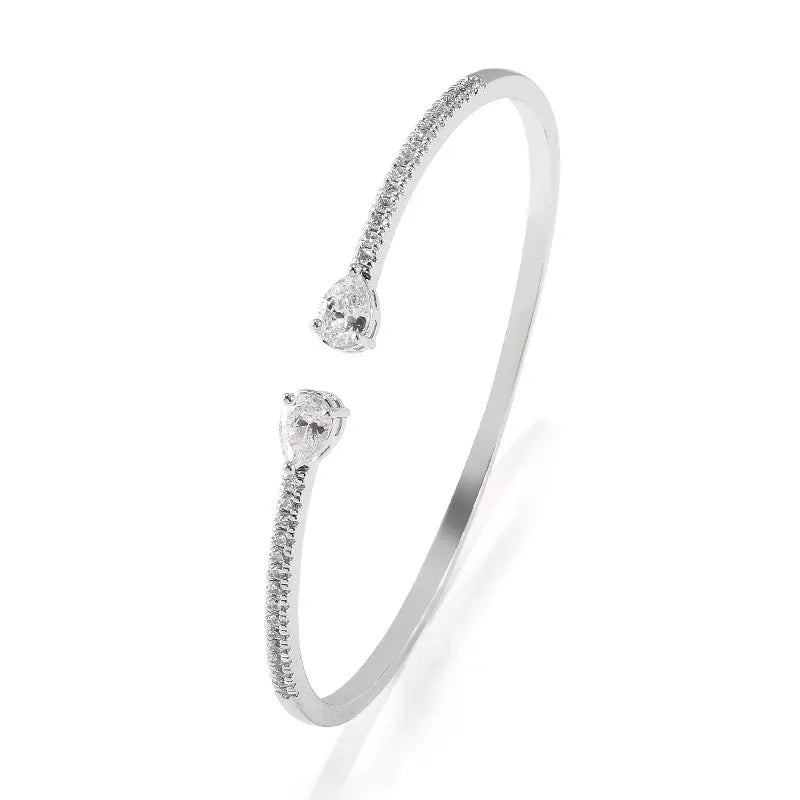 Multi-zircon inlay copper bracelet in simple style with lobster clasp, white and blue colour options