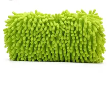 Silver green car wash sponge measuring 14 by 25 centimetres with spiral chenille construction