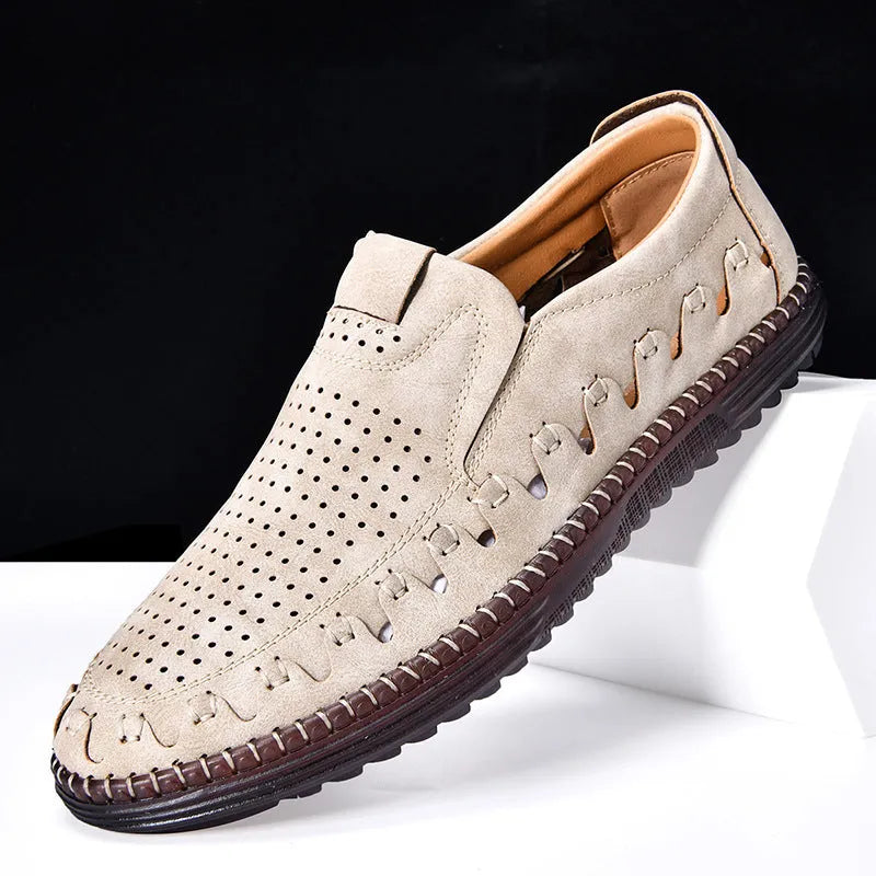 Men's brown slip-on casual shoes made of PU leather with a flat sole and round toe cap.