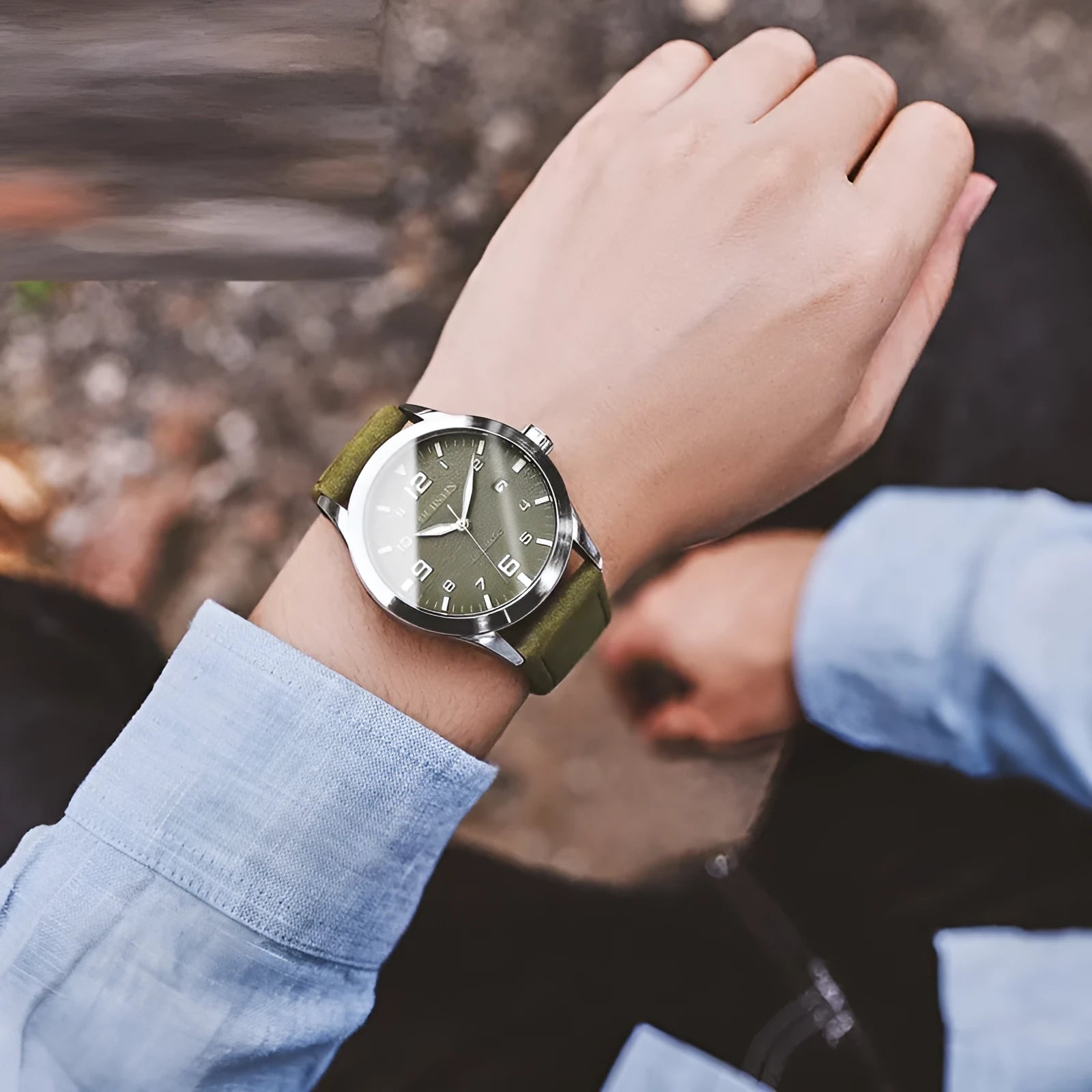 Men's retro automatic watch with business style on wrist, showing 12mm thickness and colour options.