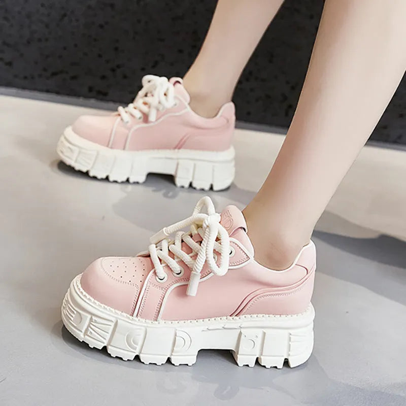 Solid colour leather casual shoes with rubber foam soles in beige and pink options
