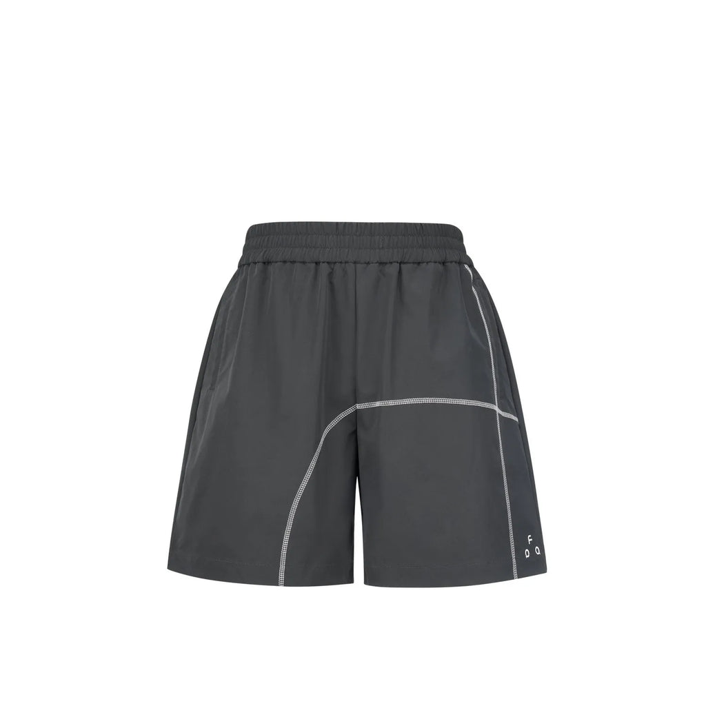 Men's polyester drawstring shorts in loose fit design with elastic waistband