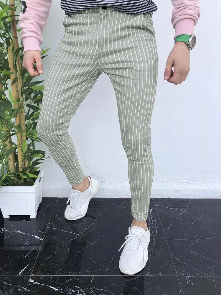Men's slim-fit straight-leg casual trousers with a printed plaid pattern in colour RKKZ49.