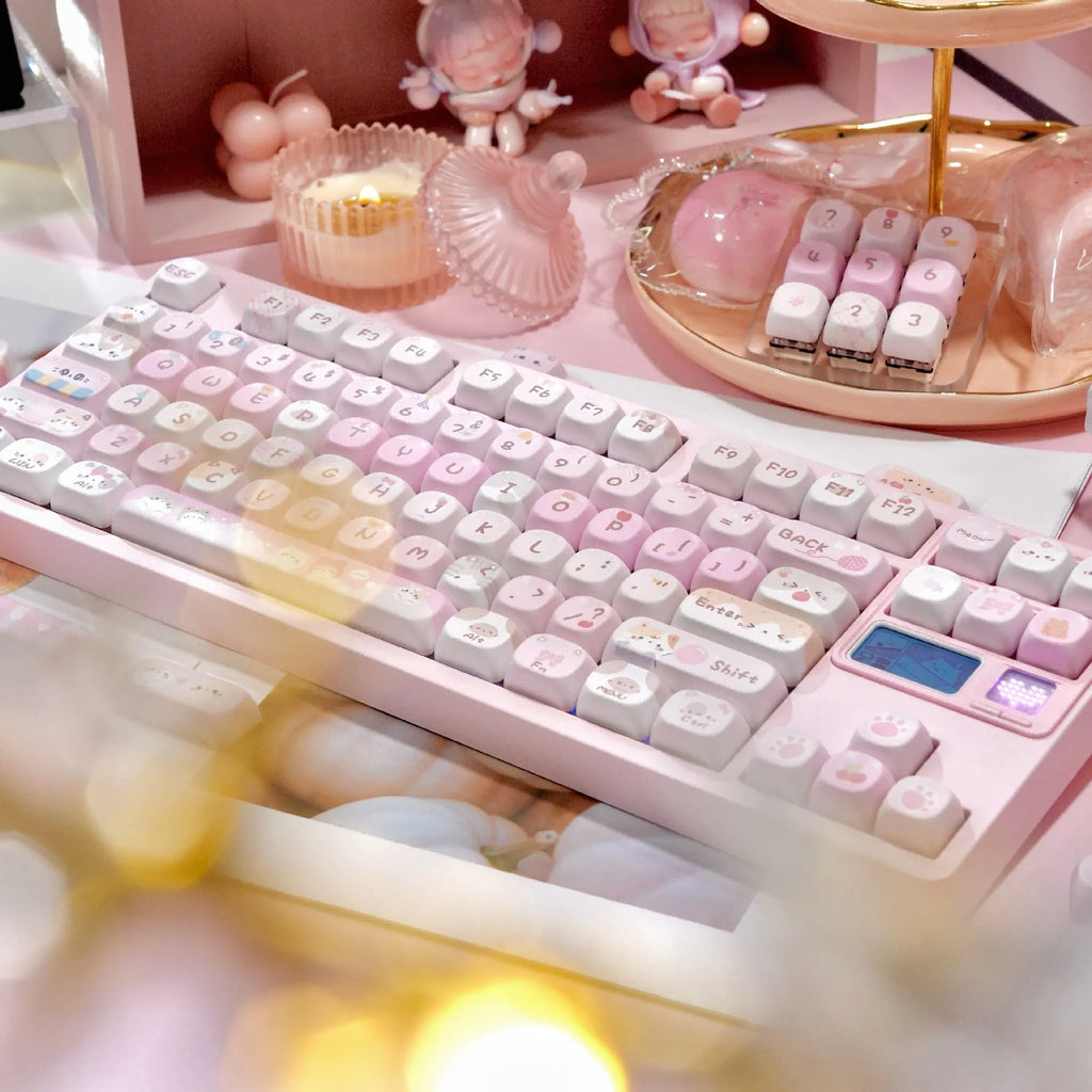 MOA pink cartoon sublimation keycap set for mechanical keyboards.