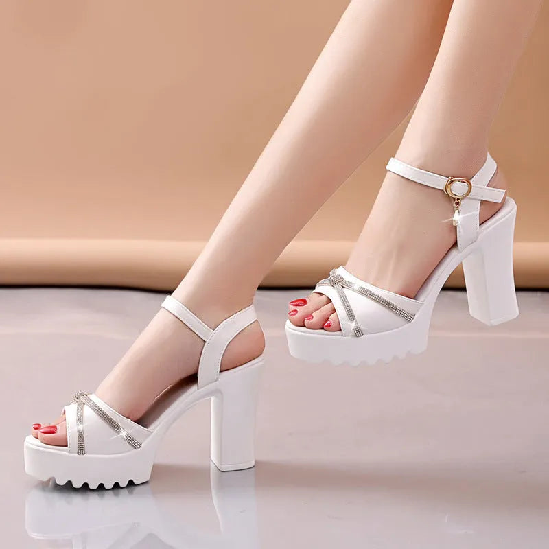 Women's black and white high heel sandals with PU upper, showing size range 35-42.