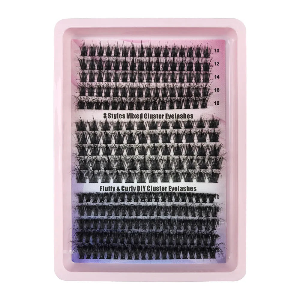 Large capacity high imitation material false eyelash storage box for messy style lashes, dimensions 13.7cm by 13.5cm.