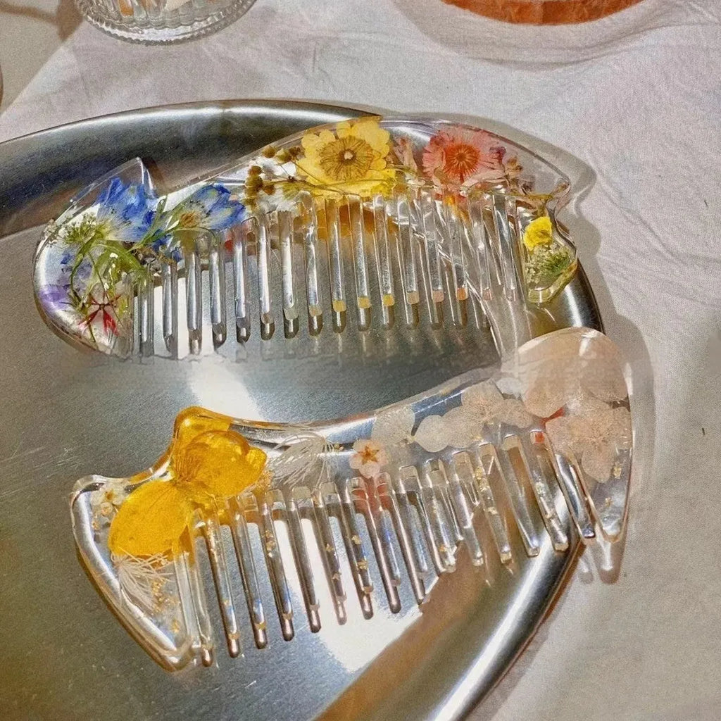 Crystal glue glossy resin comb in compact size under 10cm length