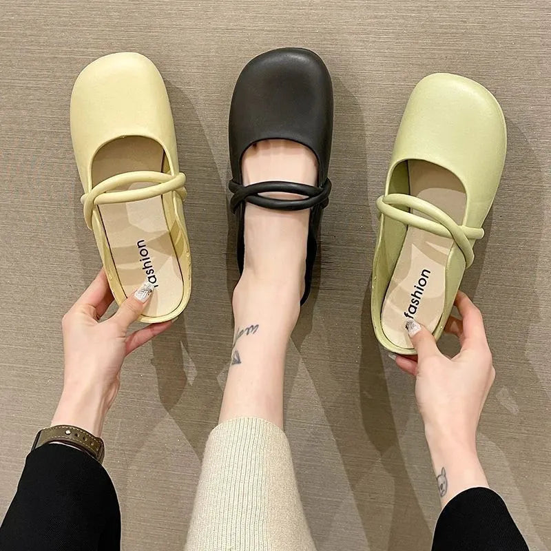 Women's plastic flip flop sandals with a toe cap in Baotou Green, Black, or Beige.