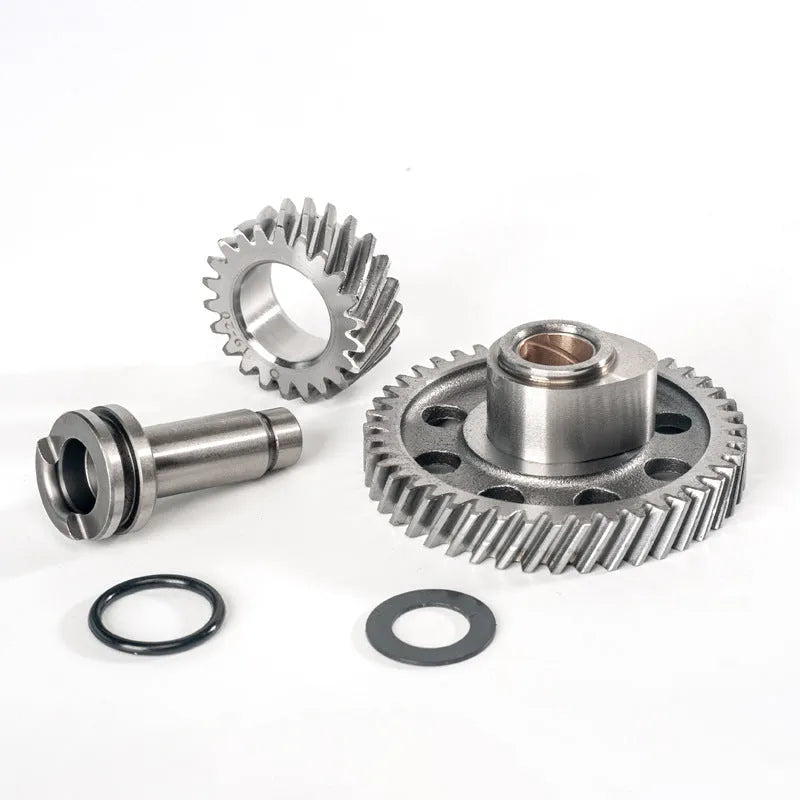 Motorcycle engine camshaft three-piece set assembly for CG125-200 models with 400mPa tensile strength.