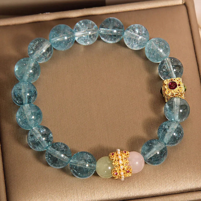 Chinese-style crystal bracelet with blue cube sugar crystals and flexible ring design