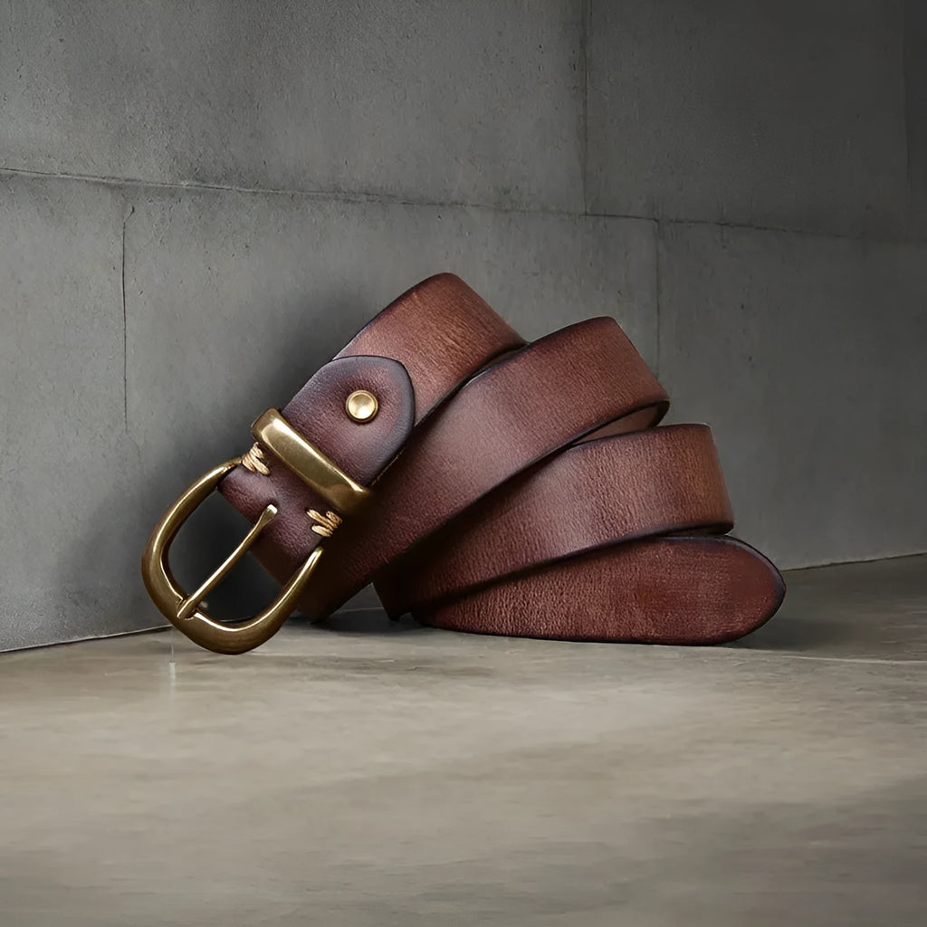 Men's casual leather belt with brass buckle in black brown khaki colours showing adjustable length 95-125cm