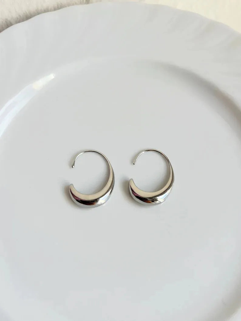 Gold and silver retro snake design women's alloy earrings for fashion office wear