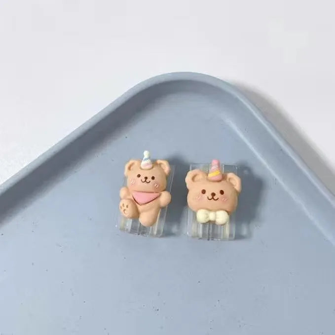 Plastic anti-break cable protector for Apple phone cable head in decorative bunny and bear styles