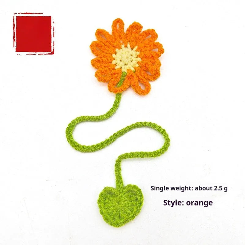 Hand-crocheted daisy bookmark with milk cotton yarn and flexible wire in multiple colour options