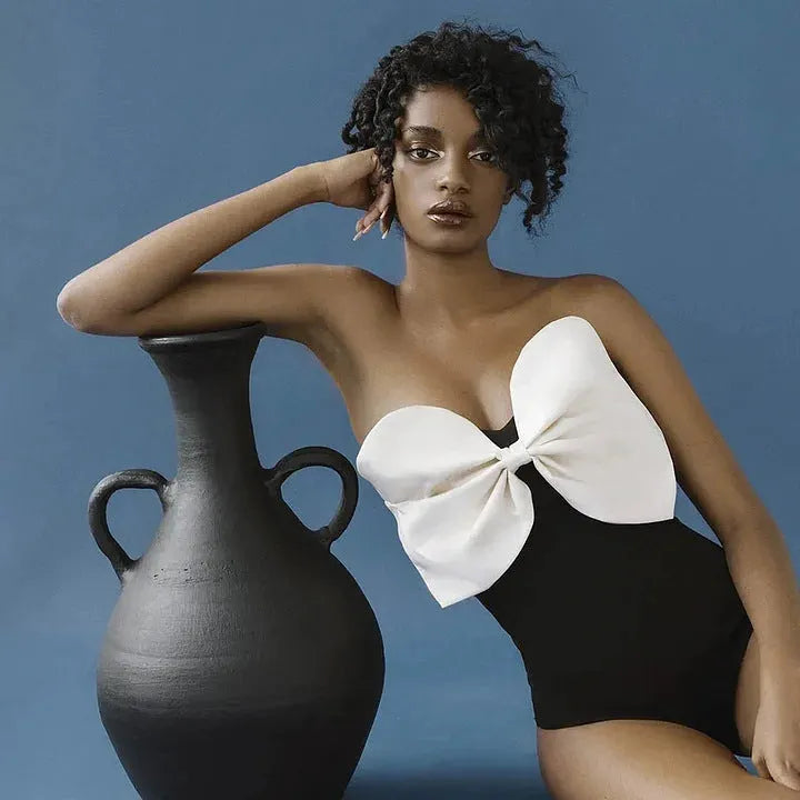Black and white tube top bow one-piece swimsuit for women, solid colour, high elasticity, with wrap skirt option
