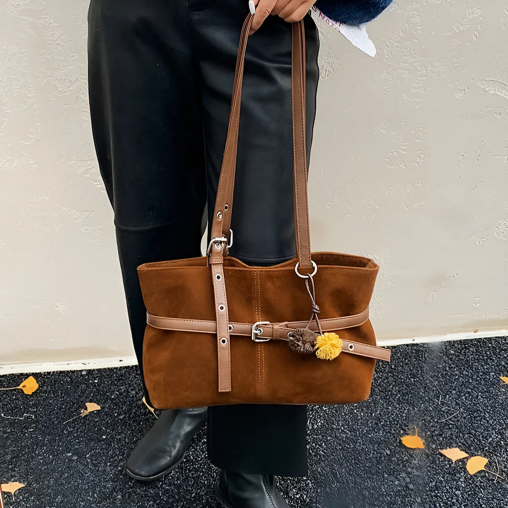 One-shoulder underarm retro commuter tote bag in Black PU with spliced detail and pendant