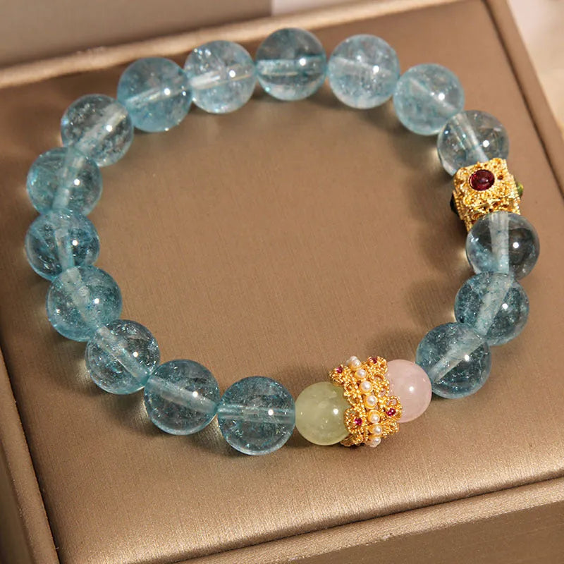 Chinese-style crystal bracelet with blue cube sugar crystals and flexible ring design